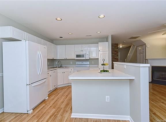5th image of 9615 Elizabeth Townes Ln