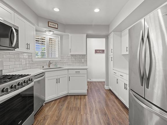 5th image of 5780 Pearson Ave