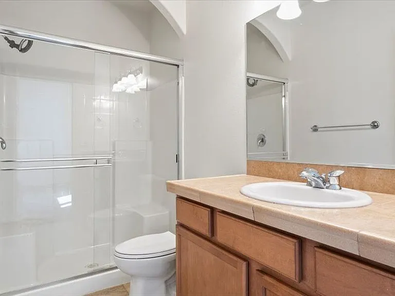 9604 Mia Ln — Photo 12