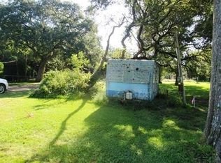 13 Merlin Dr, Sargent, TX 77414