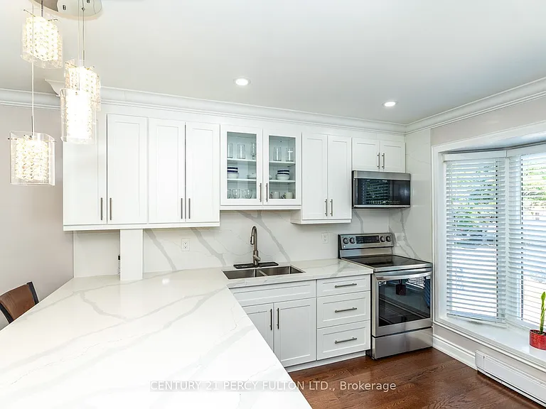 350 Camelot Ct #38 — Photo 13