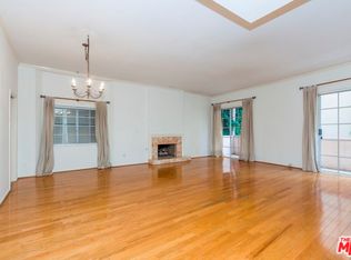 10960 Wellworth Ave APT 102, Los Angeles, CA 90024