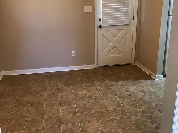 5th image of 101 A Lake Dr