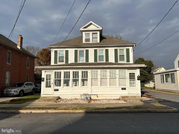 559 E Liberty St, Chambersburg, PA 17201