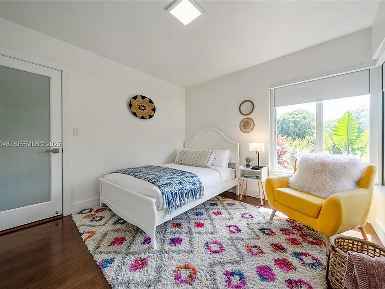 7544 SW 78th Ter — Photo 9