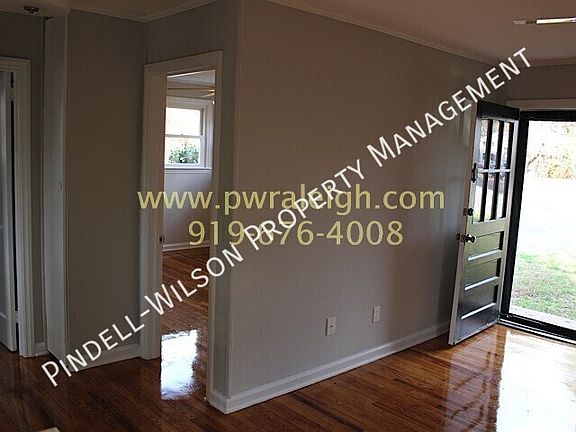 3rd image of 2222 Bernard St