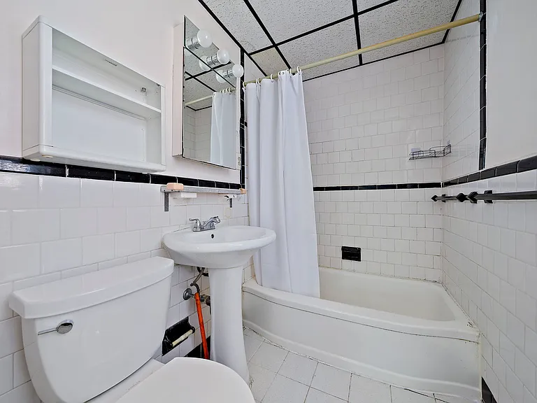 5 Dexter St #4 — Photo 12