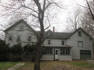 32 Pleasant St, Marlborough, NH 03455