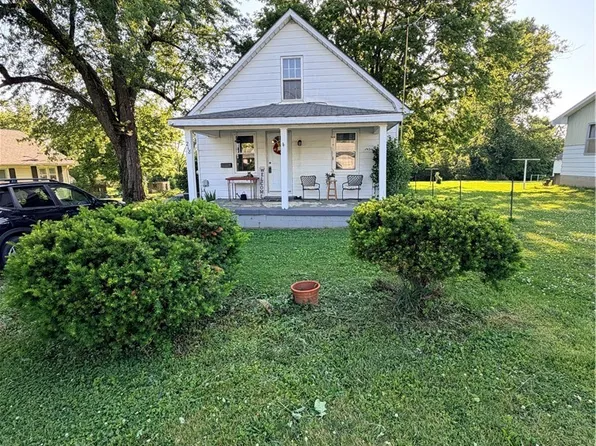 218 Washington Boulevard, Salem, IN 47167