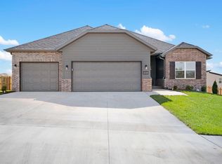 2510 W Mcguffey Street, Ozark, MO 65721