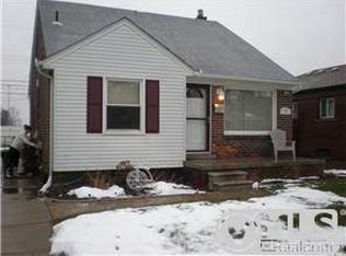 13261 Sycamore St, Southgate, MI 48195