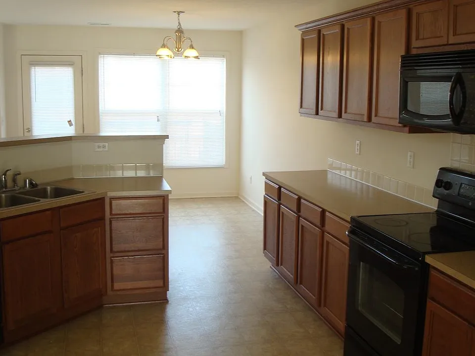 Sprucewood Dr