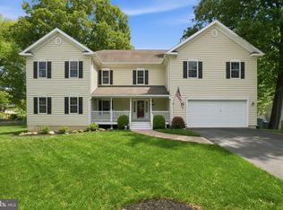 8613 Vernon Ave, Alexandria, VA 22309