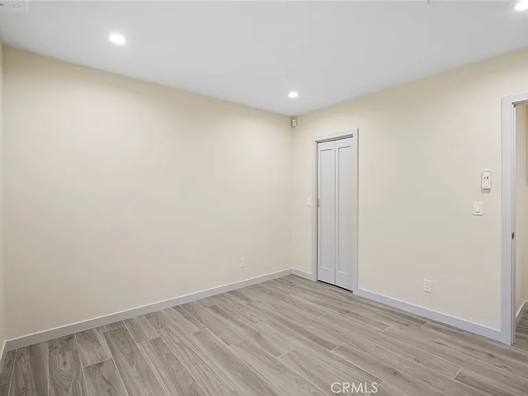 18748 Collins St — Photo 31