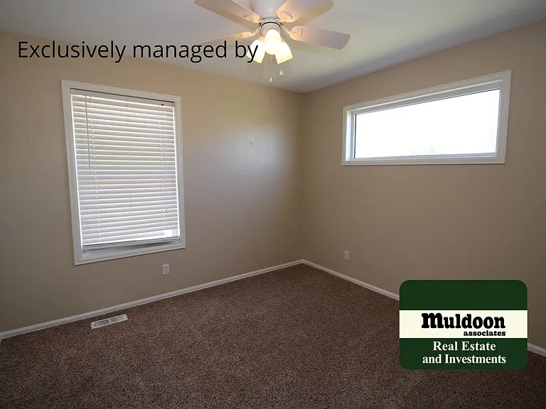 1139 E Jaroso Dr — Photo 7