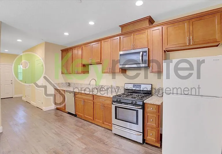 4015 May St — Photo 3