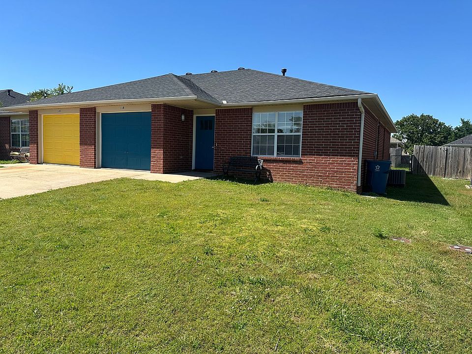 1st image of 11 Holly Dr #B