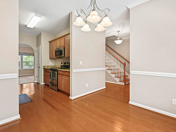 4th image of 1698 Low Country Pl. #E