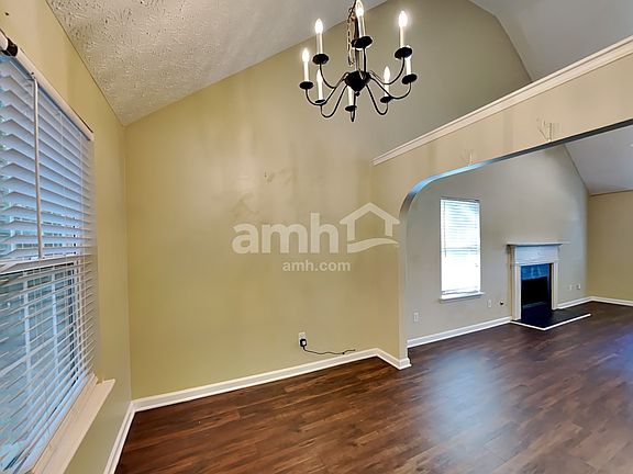 5th image of 4810 Lake Park Ter