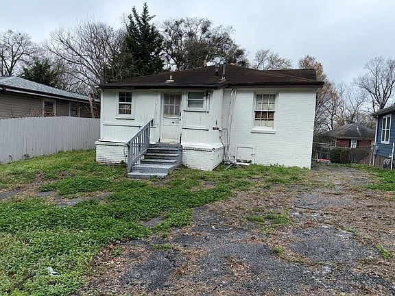 2nd image of 303 Anderson Ave NW