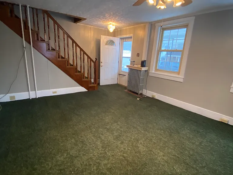 644 Penn St #14 — Photo 2
