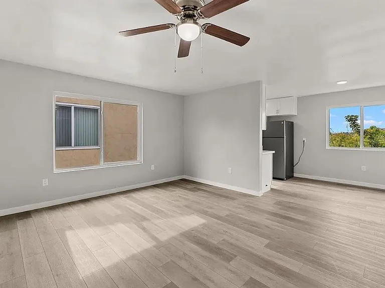 320 Willie James Jones Ave #4 — Photo 4