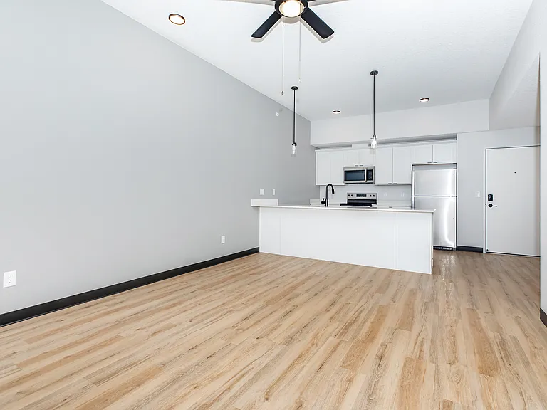 Stone Haven Apartments — Photo 8