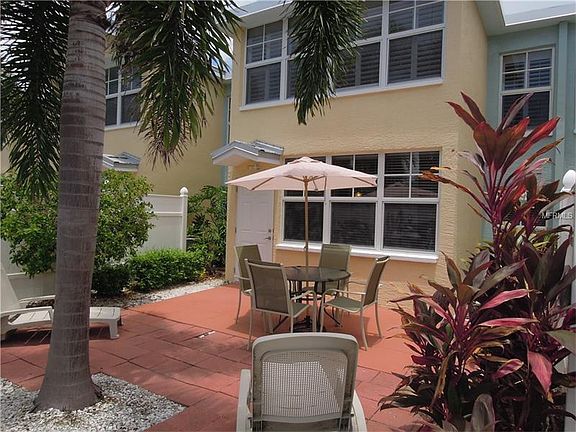 5th image of 19417 Gulf Blvd APT F112