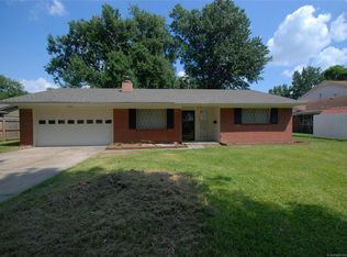 5805 S Utica Ave, Tulsa, OK 74105
