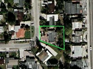 9545 NW 32nd Ct, Miami, FL 33147