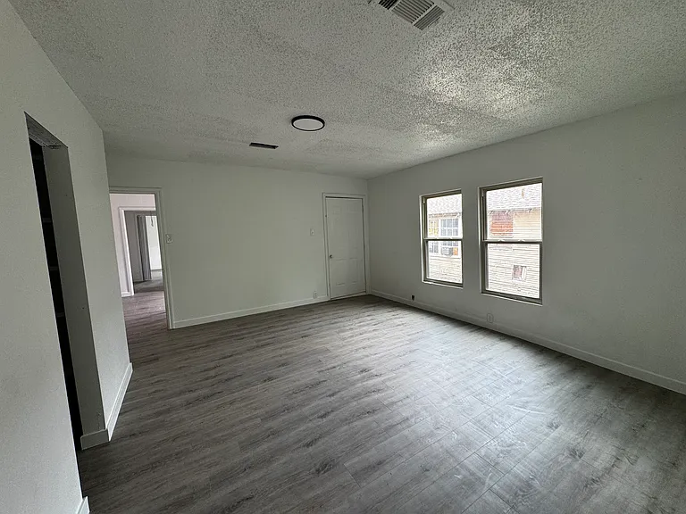 5317 Kilpatrick Ave — Photo 20