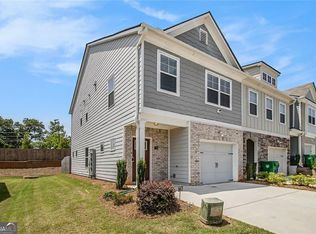 1884 Plainsboro Dr, Lithonia, GA 30058