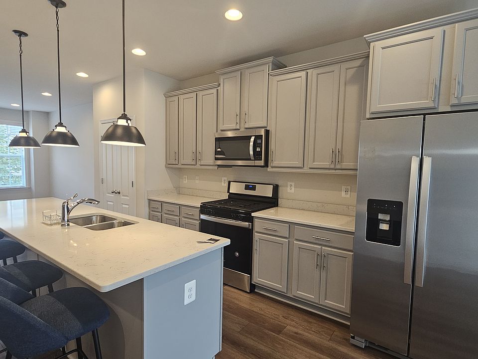 alternate view of kitchen