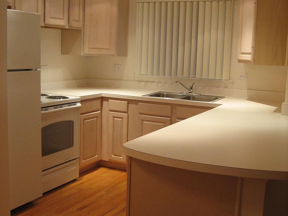 1st image of 2532 Crystal Ct APT 101