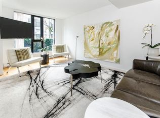 973 Mainland St #TOWNHOUSE, Vancouver, BC V6B 1T2