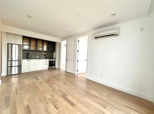 226 7th St #302, Brooklyn, NY 11211