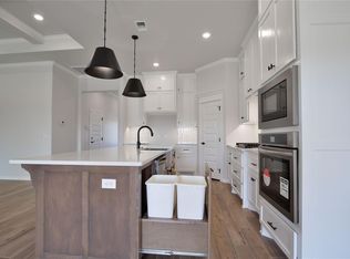 3309 Poppey Ln, Edmond, OK 73012