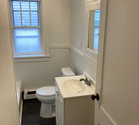 3rd image of 36 West St #A