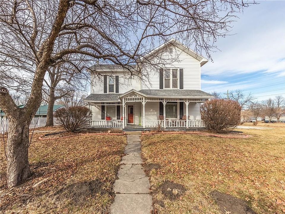 1208 W 4th St, Cameron, MO 64429 Zillow