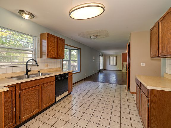 5th image of 130 Canton Ln