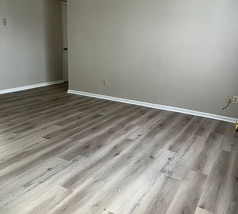 2nd image of 106 W Pecan Rd #6A