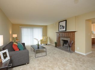 8202 Wooster Pike #A, Cincinnati, OH 45227