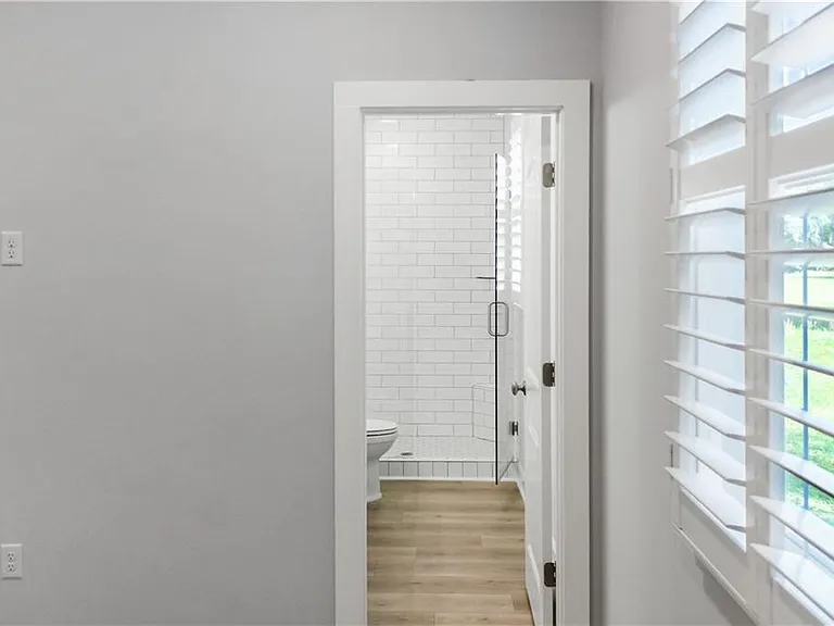 905 Wayne St — Photo 16