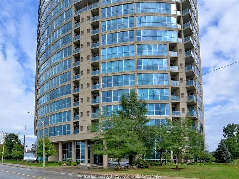 1225 Riverside Dr W #1204 — Photo 1