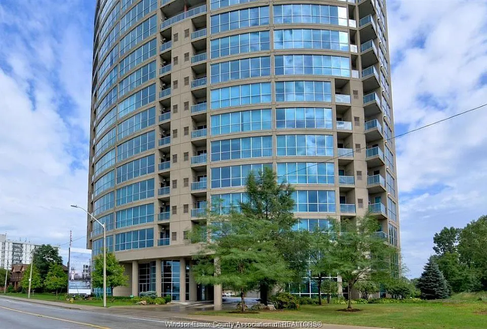 1225 Riverside Dr W #1204
