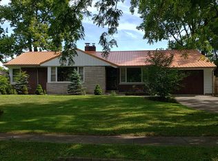 3324 Eastbrook Dr, Fort Wayne, IN 46805