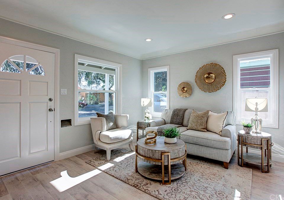 2nd image of 3185 Eucalyptus Ave