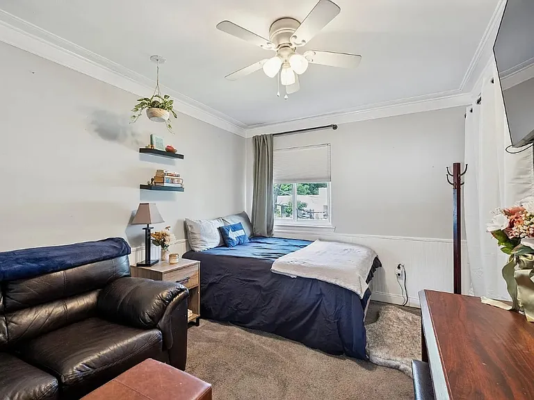 3750 Clarendon Ave #5 — Photo 1