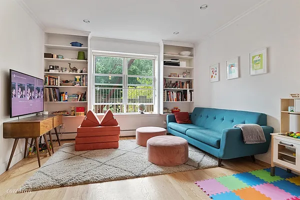 Sold by Corcoran | media 25