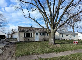 2813 Riverview Ln, Lorain, OH 44055